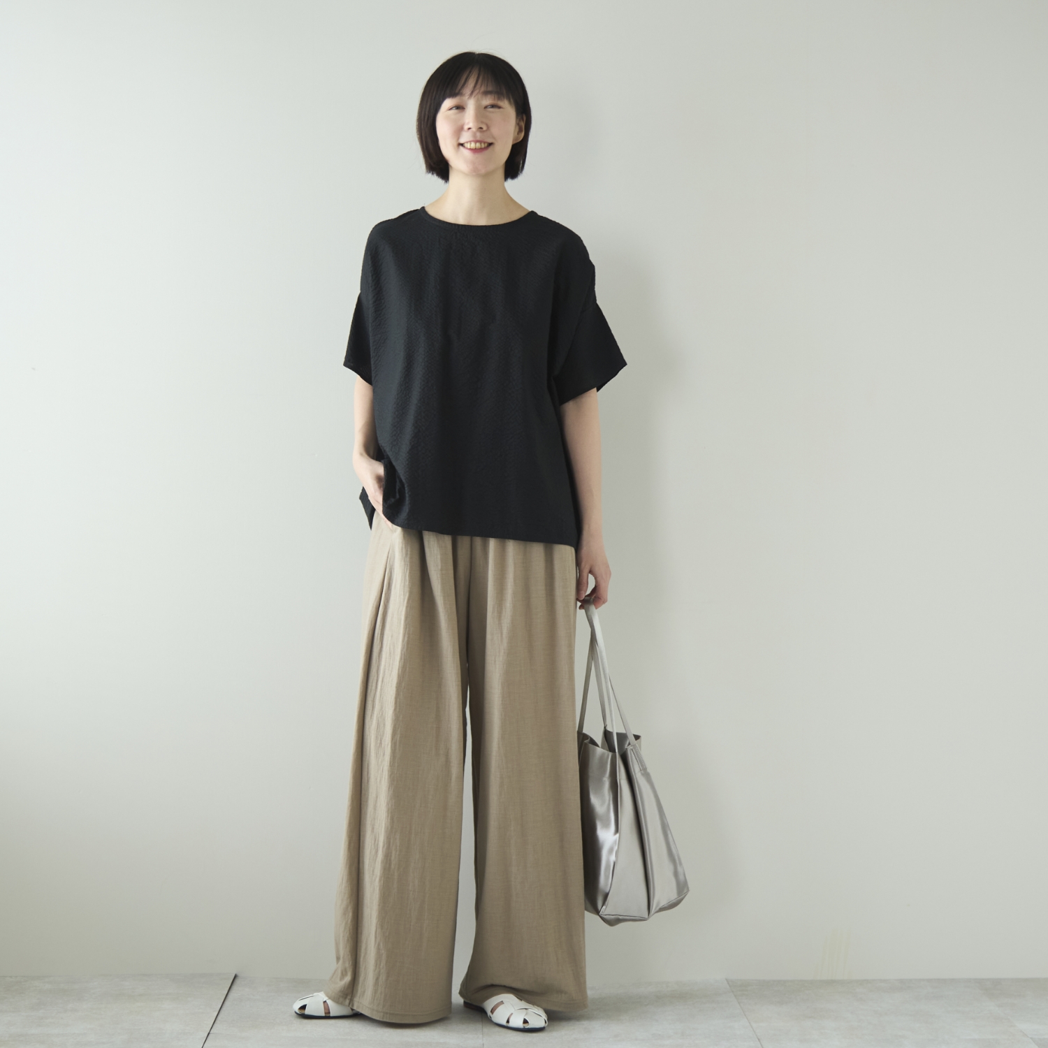 Kilka/袖口から下着が見えにくいポコポコブラウス